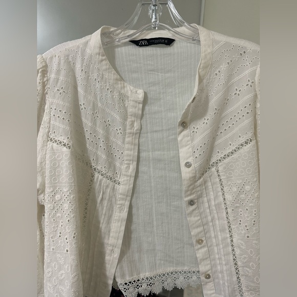 ZARA White Blouse with Buttons, Size M, Excellent Condition! - Picture 3 of 8